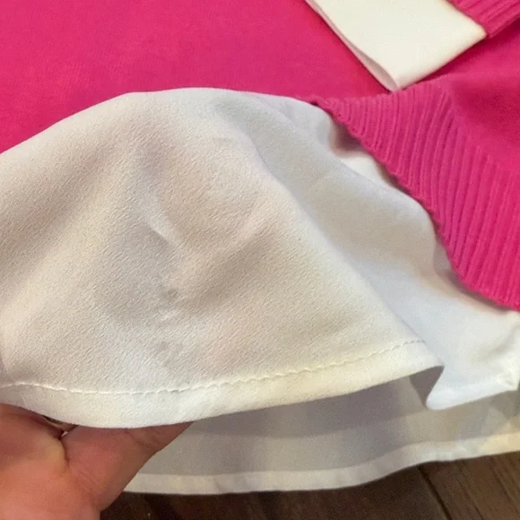 Issac Mizrahi Women's Layered Pink V-Neck Sweater with White Collar Small - Picture 8 of 9